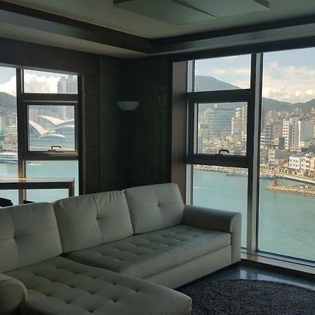 Aj House Vandrarhem Busan Exteriör bild