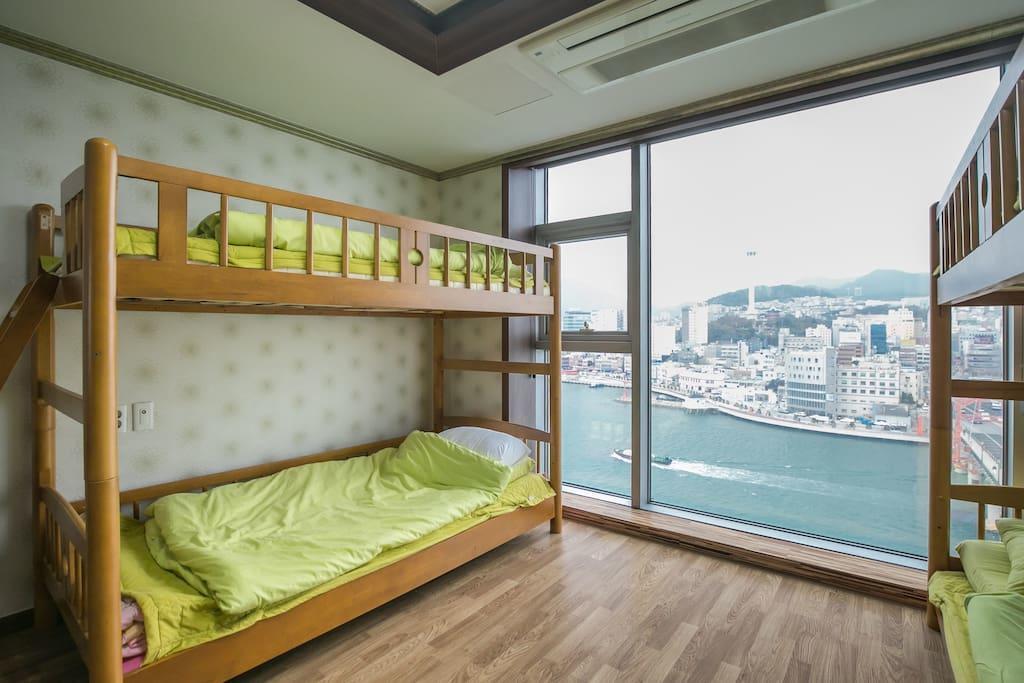 Aj House Vandrarhem Busan Exteriör bild