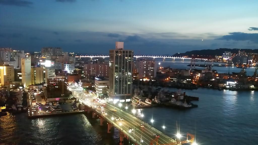 Aj House Vandrarhem Busan Exteriör bild